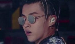 小佛爷吃瓜事件,揭秘网络红人的争议瞬间