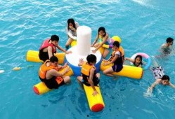 打排球吃瓜,场边瓜果飘香共享欢乐时光