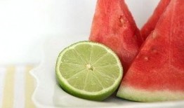 夏季头像吃瓜,吃瓜消暑，解锁夏季头像新风尚