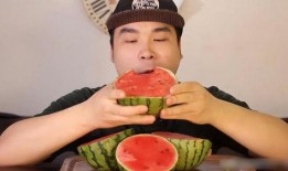 韩国吃瓜情侣,吃瓜情侣的甜蜜与争议