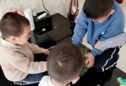 兄弟萌吃瓜,揭秘娱乐圈幕后故事