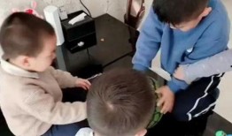 兄弟萌吃瓜,揭秘娱乐圈幕后故事